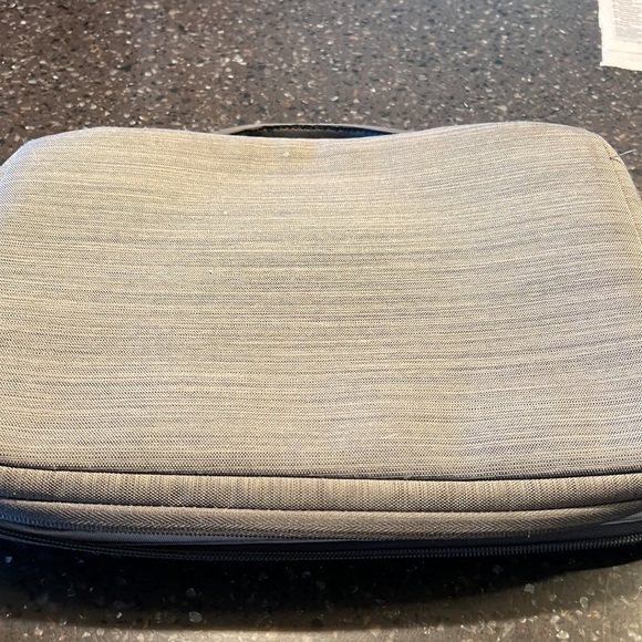 Laptop computer case - Picture 5 of 5